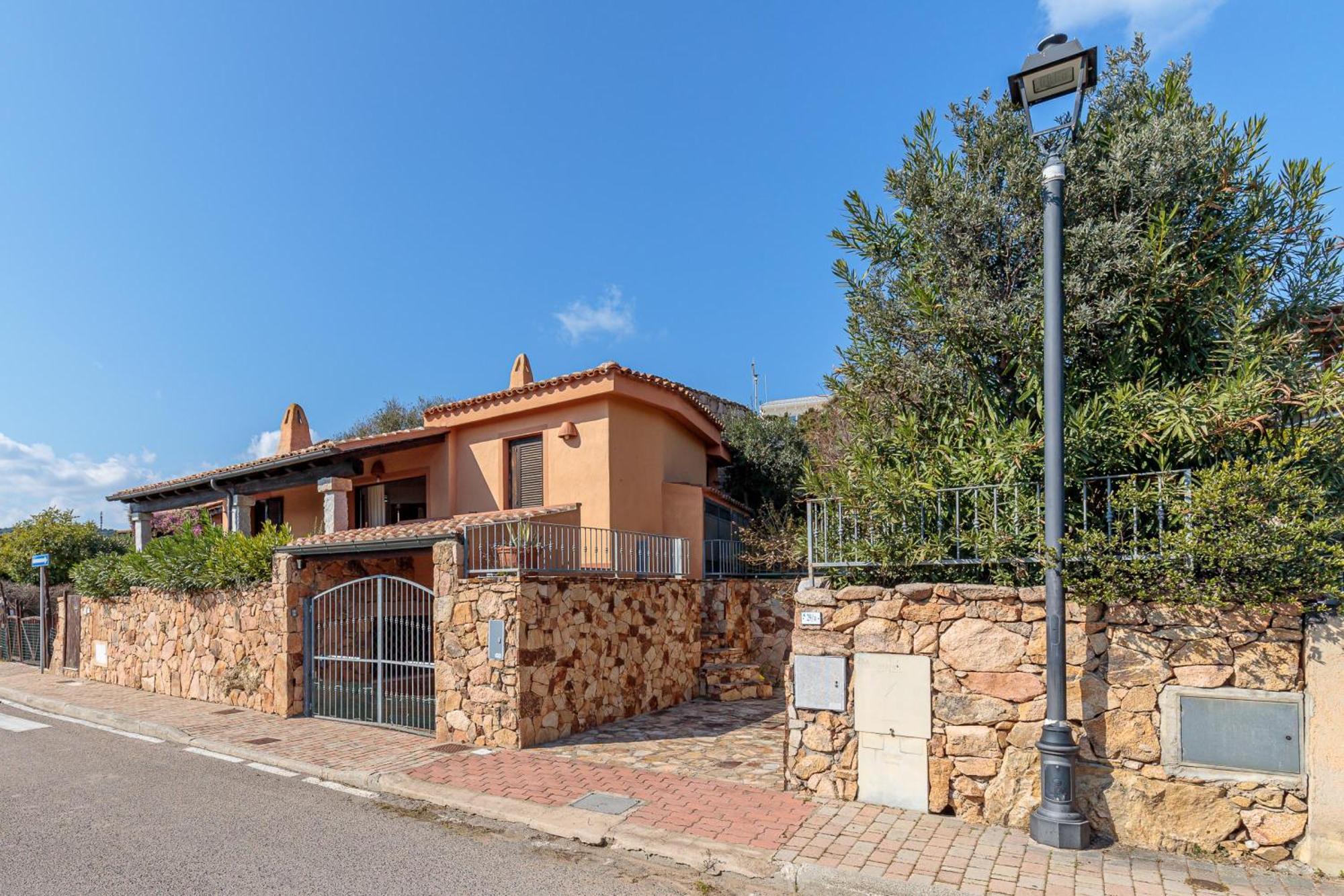 Villetta Franca 100M From The Beach - Happy Rentals Гольфо-Аранчи Экстерьер фото